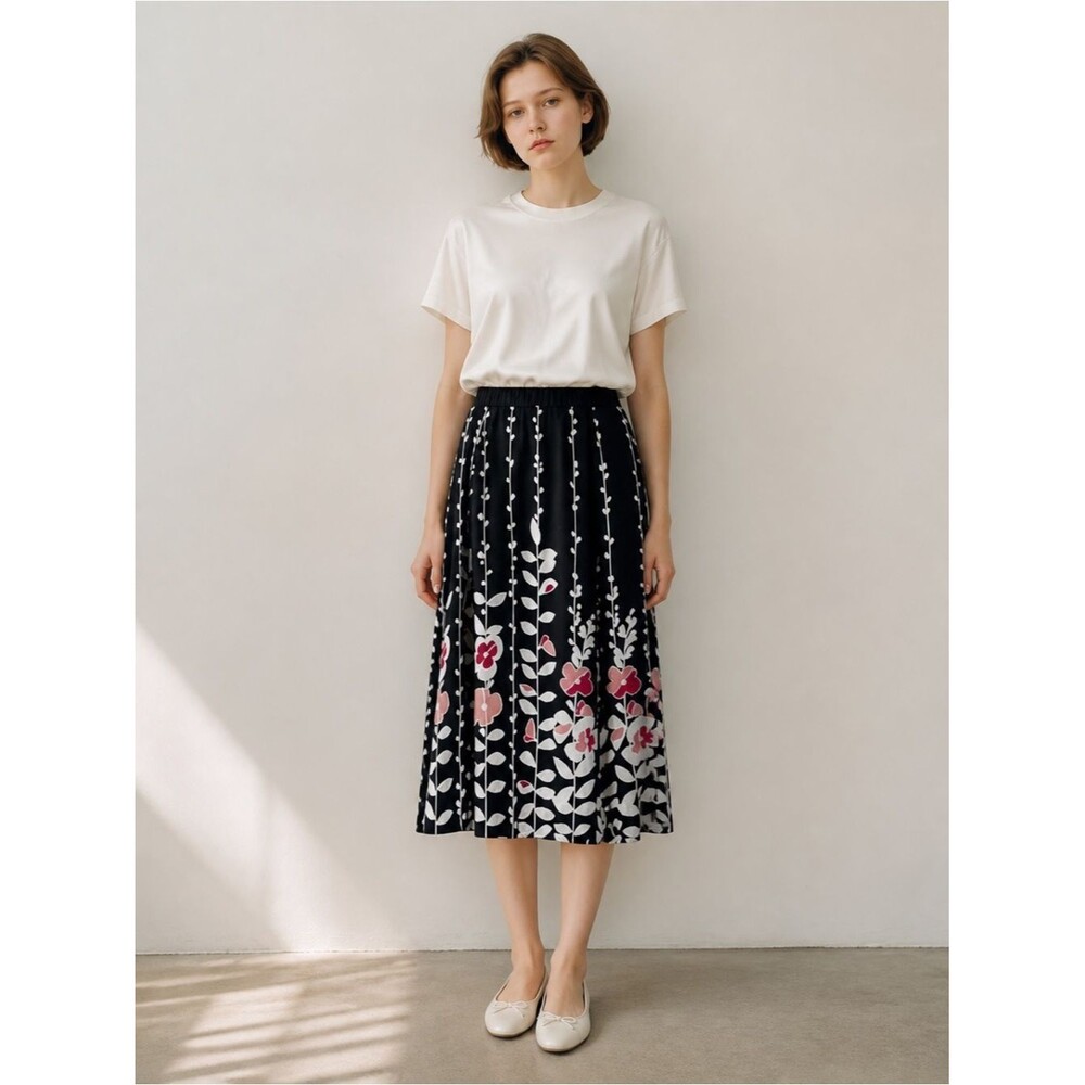 Talbots Petites Pure Silk Floral Print A-Line Skirt Size 12P Black Pink
